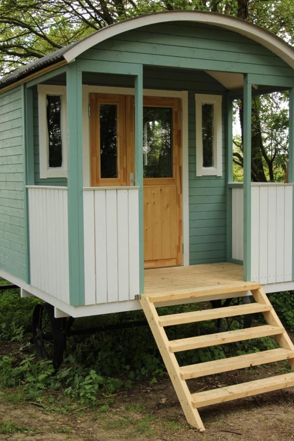 The Kestrel Shepherd Hut, Whitehouse Farm ستوماركت المظهر الخارجي الصورة