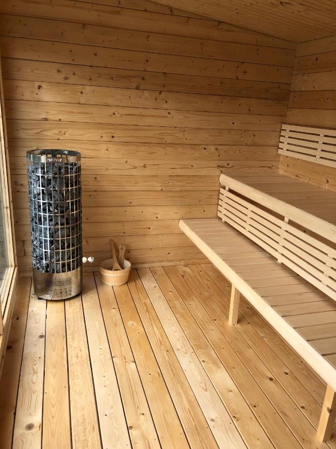The Kestrel Shepherd Hut, Whitehouse Farm ستوماركت المظهر الخارجي الصورة